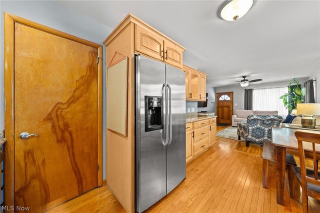 22 Youtz Avenue, Akron, OH 44301