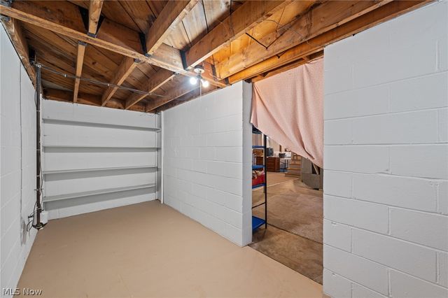 22 Youtz Avenue, Akron, OH 44301