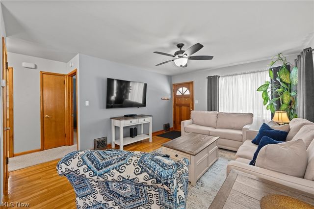 22 Youtz Avenue, Akron, OH 44301