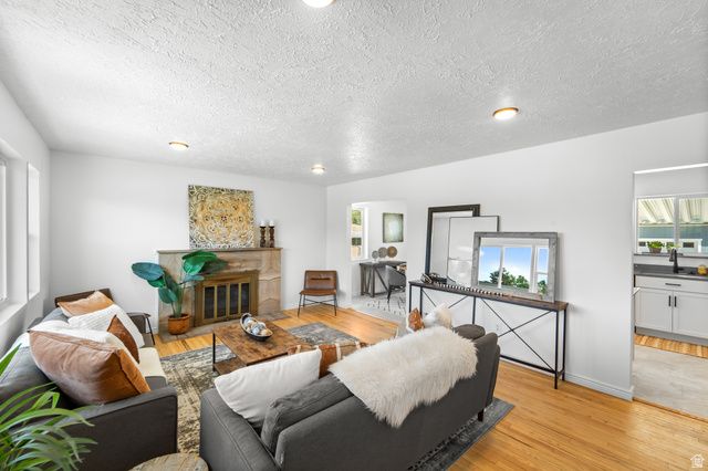 343 E 6990 S, Midvale, UT 84047