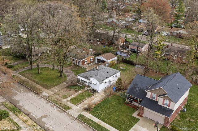 29064 Howard Avenue, Madison Heights, MI 48071