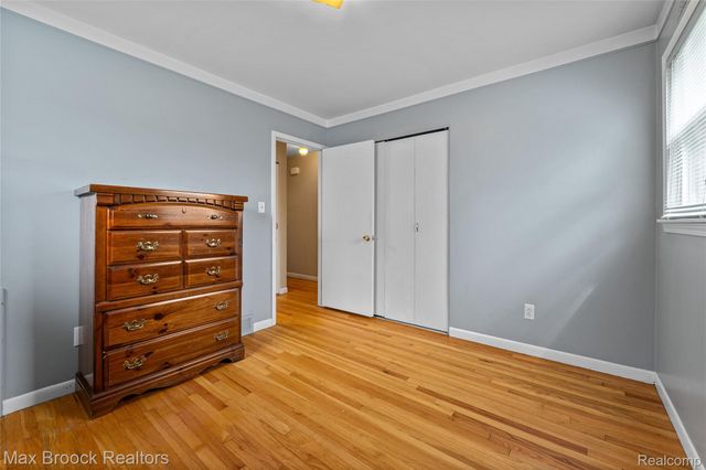 29064 Howard Avenue, Madison Heights, MI 48071