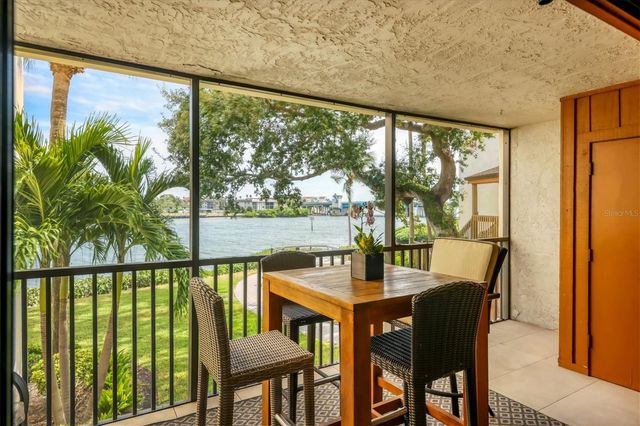 1900 COVE II PLACE 127, Sarasota, FL 34242