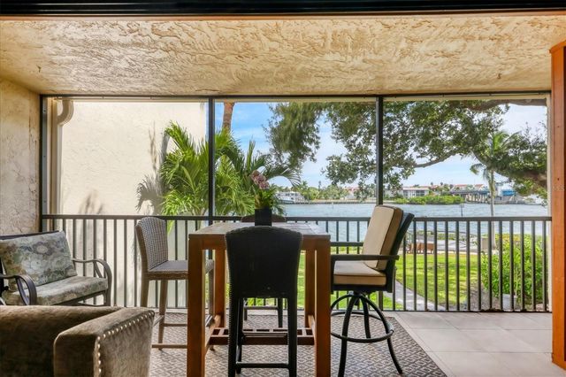 1900 COVE II PLACE 127, Sarasota, FL 34242