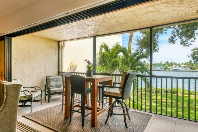 1900 COVE II PLACE 127, Sarasota, FL 34242