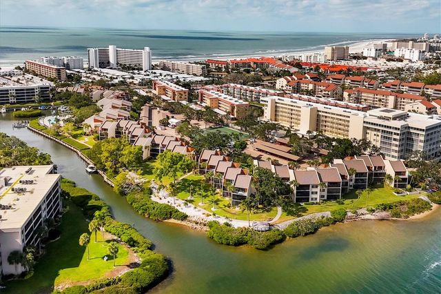 1900 COVE II PLACE 127, Sarasota, FL 34242