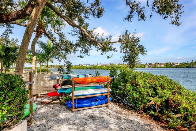 1900 COVE II PLACE 127, Sarasota, FL 34242