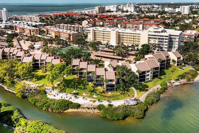 1900 COVE II PLACE 127, Sarasota, FL 34242