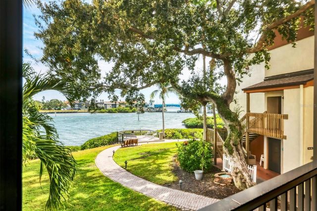 1900 COVE II PLACE 127, Sarasota, FL 34242