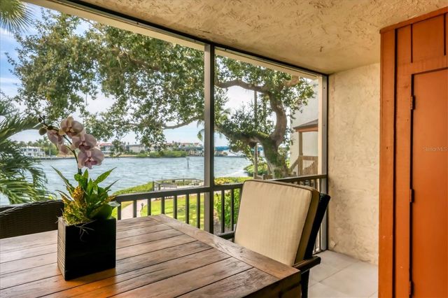 1900 COVE II PLACE 127, Sarasota, FL 34242