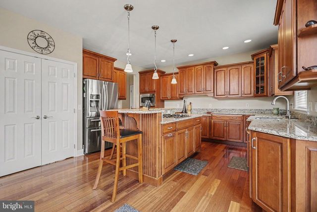 2450 HARTFORD RD, York, PA 17402