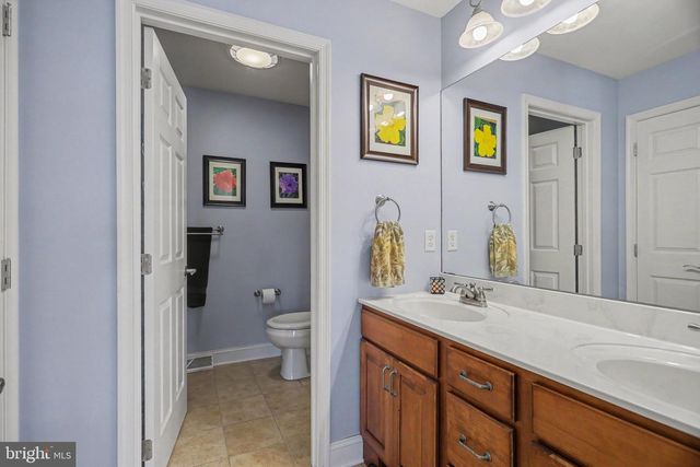 2450 HARTFORD RD, York, PA 17402