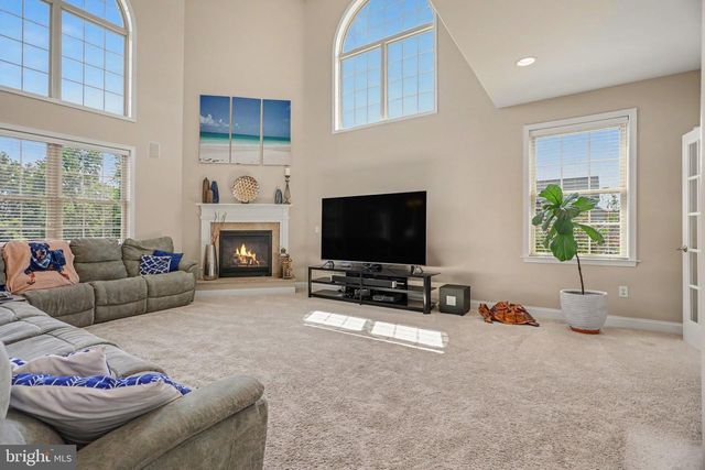 2450 HARTFORD RD, York, PA 17402