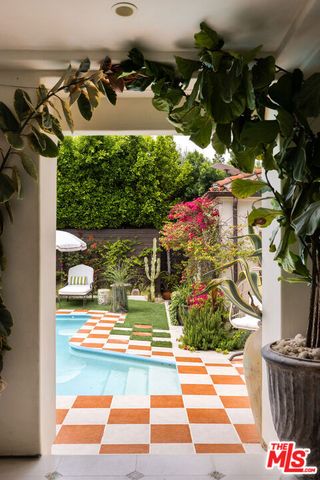 1745 N Vista Street, Los Angeles, CA 90046