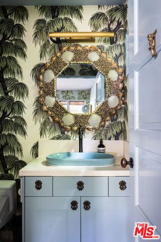 1745 N Vista Street, Los Angeles, CA 90046