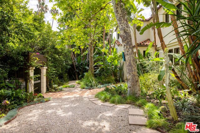 1745 N Vista Street, Los Angeles, CA 90046