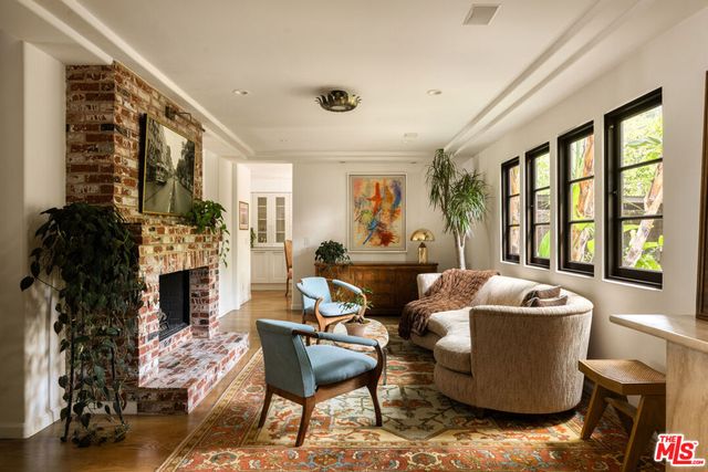 1745 N Vista Street, Los Angeles, CA 90046