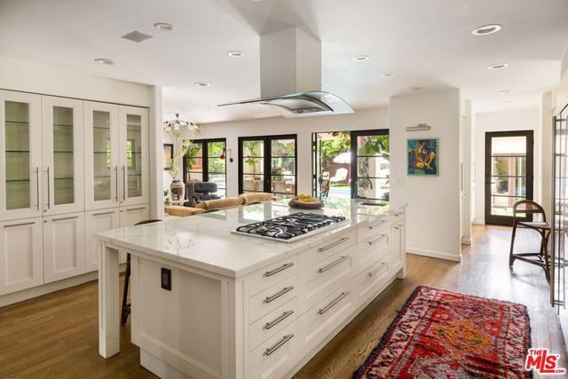 1745 N Vista Street, Los Angeles, CA 90046