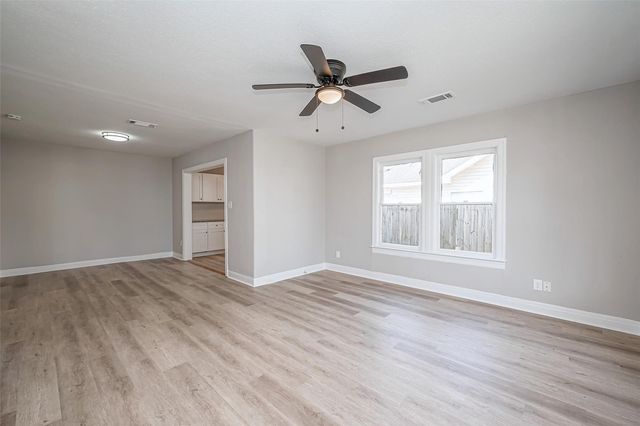 7424 Rusk Street, Houston, TX 77011