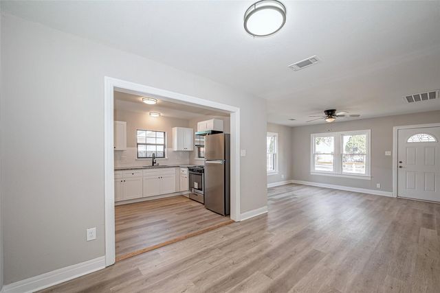 7424 Rusk Street, Houston, TX 77011