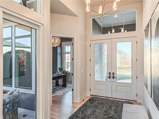 10603 W 173rd Terrace, Overland Park, KS 66221