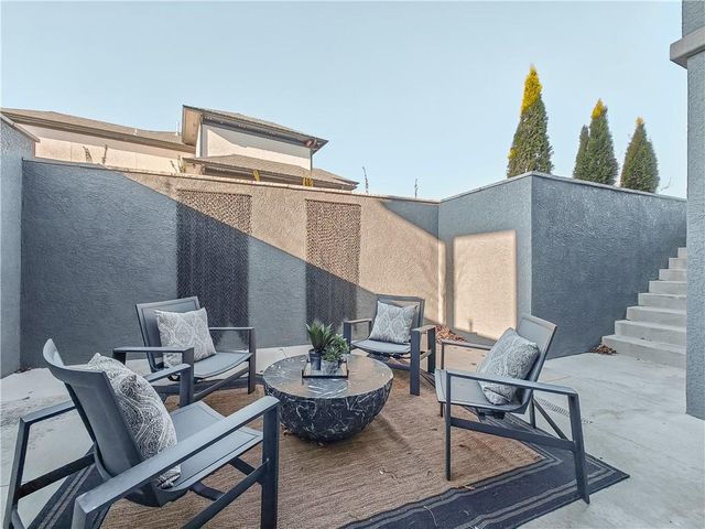 10603 W 173rd Terrace, Overland Park, KS 66221