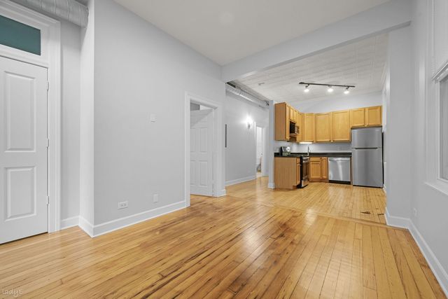 825 N Winchester Avenue 2F, Chicago, IL 60622