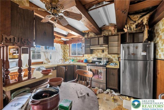 8 High Street, Glendon Boro, PA 18042