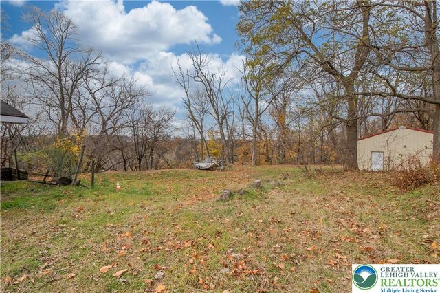 8 High Street, Glendon Boro, PA 18042