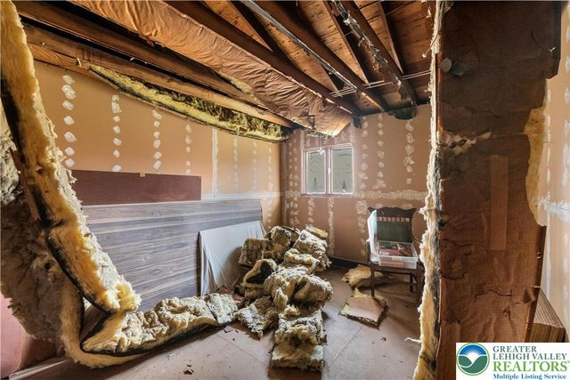 8 High Street, Glendon Boro, PA 18042