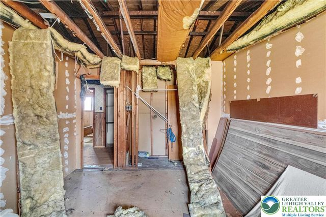 8 High Street, Glendon Boro, PA 18042