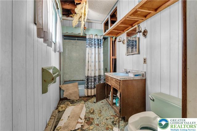 8 High Street, Glendon Boro, PA 18042