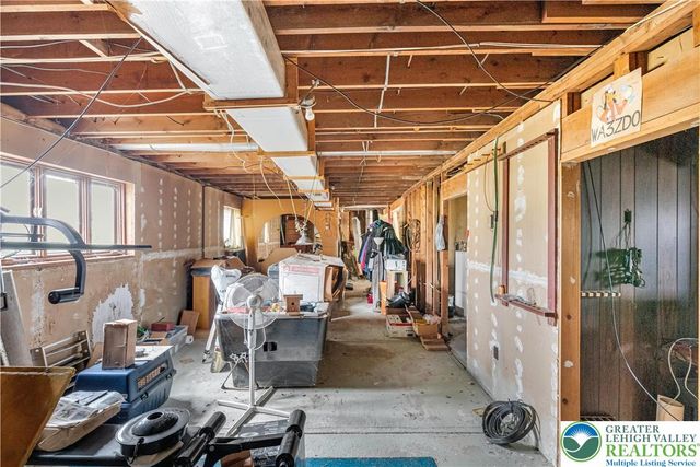 8 High Street, Glendon Boro, PA 18042