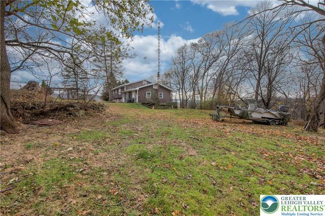 8 High Street, Glendon Boro, PA 18042