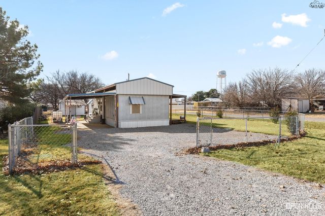 211 W LAFAYETTE STREET, Iowa Park, TX 76367