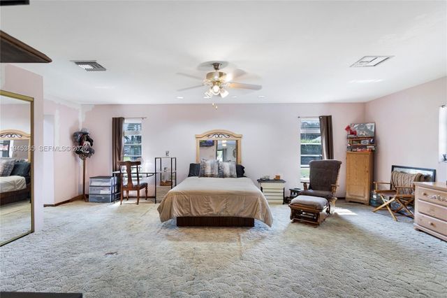 4841 SW 201st Ter, Southwest Ranches, FL 33332