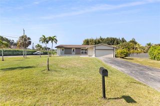 4841 SW 201st Ter, Southwest Ranches, FL 33332