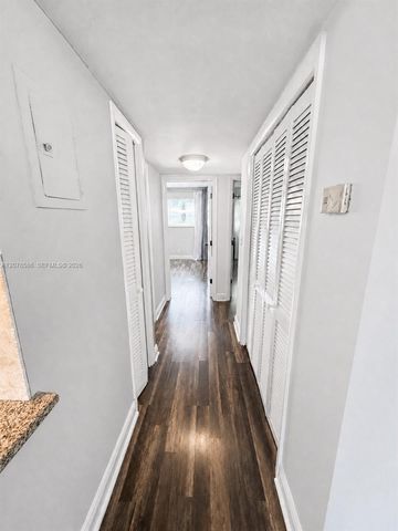 4050 NE 12th Terrace 11-1, Oakland Park, FL 33334