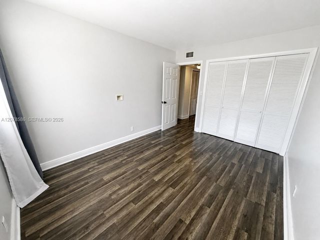 4050 NE 12th Terrace 11-1, Oakland Park, FL 33334