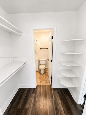4050 NE 12th Terrace 11-1, Oakland Park, FL 33334