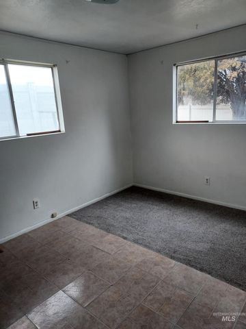 6295 W Grandview Pl, Boise, ID 83709