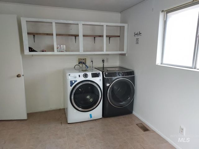 6295 W Grandview Pl, Boise, ID 83709