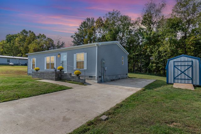 399 Blue Jay Circle, Falmouth, KY 41040