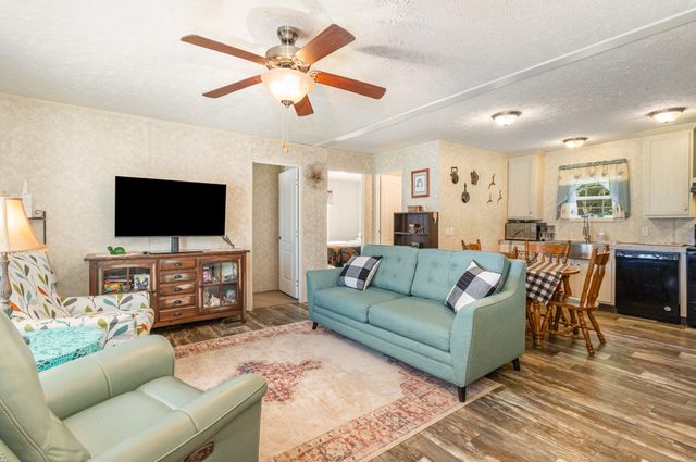 399 Blue Jay Circle, Falmouth, KY 41040