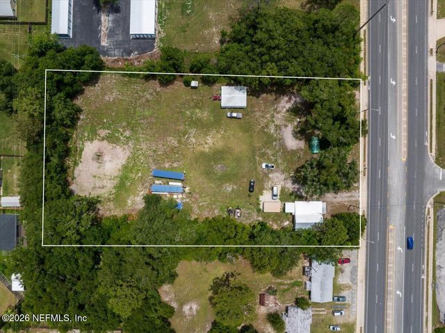 6100 CRILL Avenue, Palatka, FL 32177