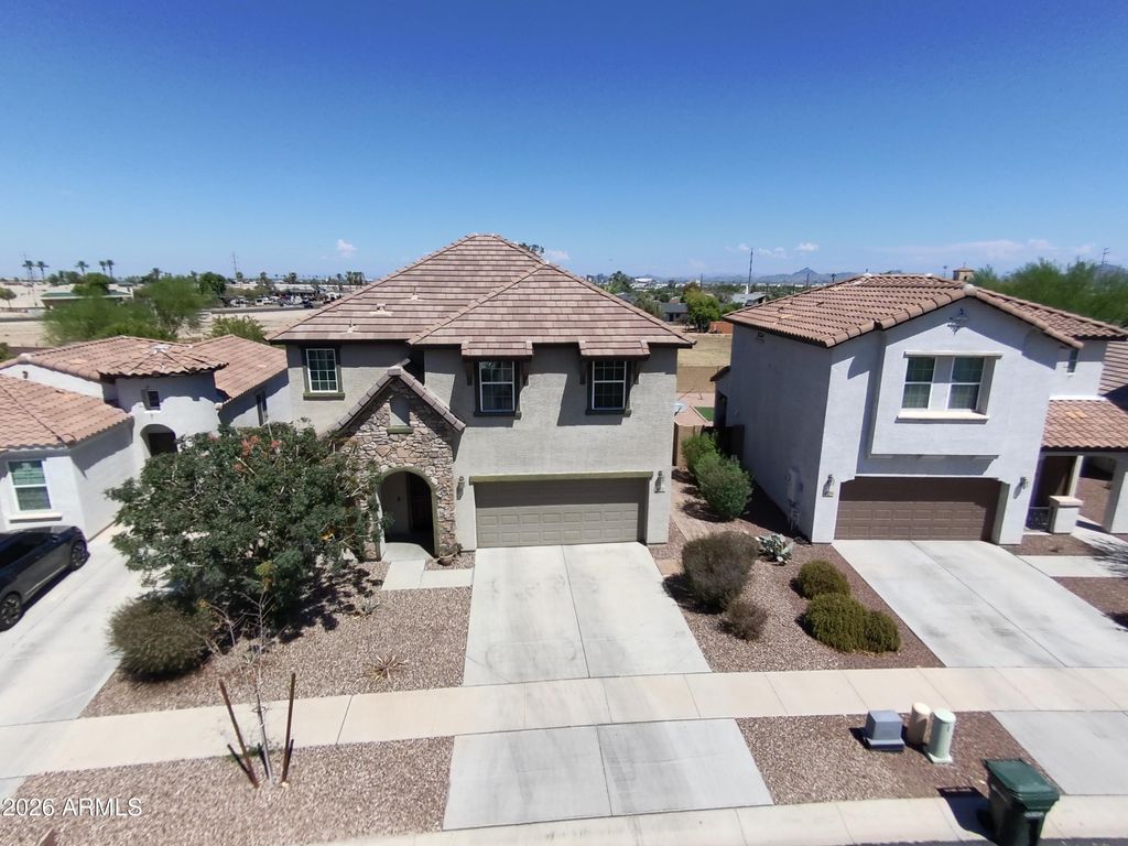 820 E CONSTANCE Way, Phoenix, AZ 85042 — photo 5
