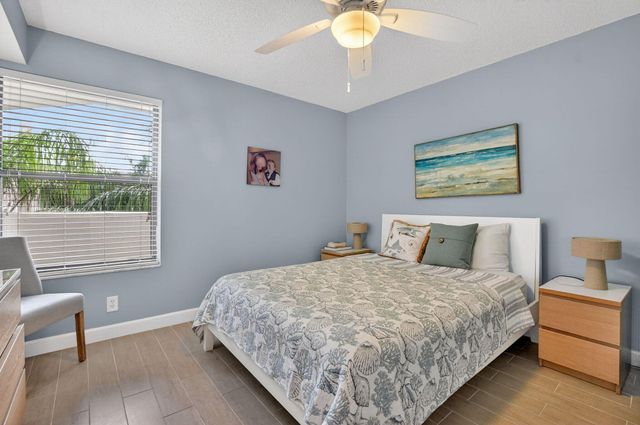 5851 Camino Del Sol 402, Boca Raton, FL 33433