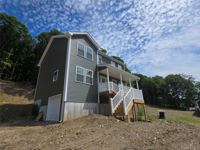 744 Mt Hope Road, Middletown, NY 10940