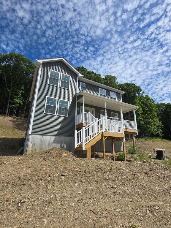744 Mt Hope Road, Middletown, NY 10940