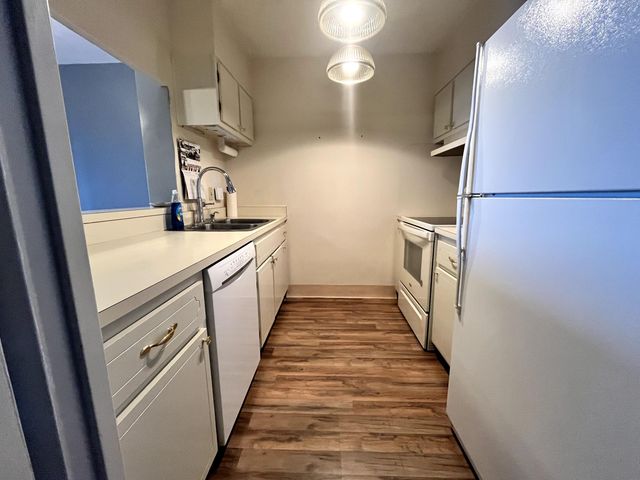 2121 Nicholasville Road Unit 606, Lexington, KY 40503